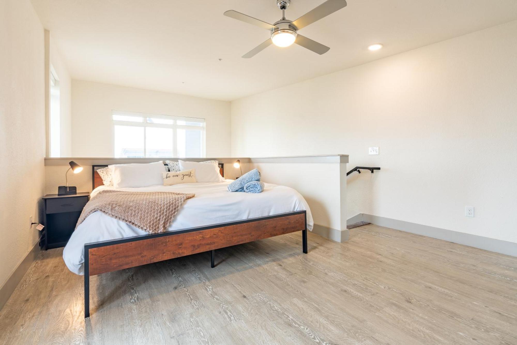 Riverwalk Penthouse Oasis W/Free Parking Gym Pool 샌안토니오 외부 사진