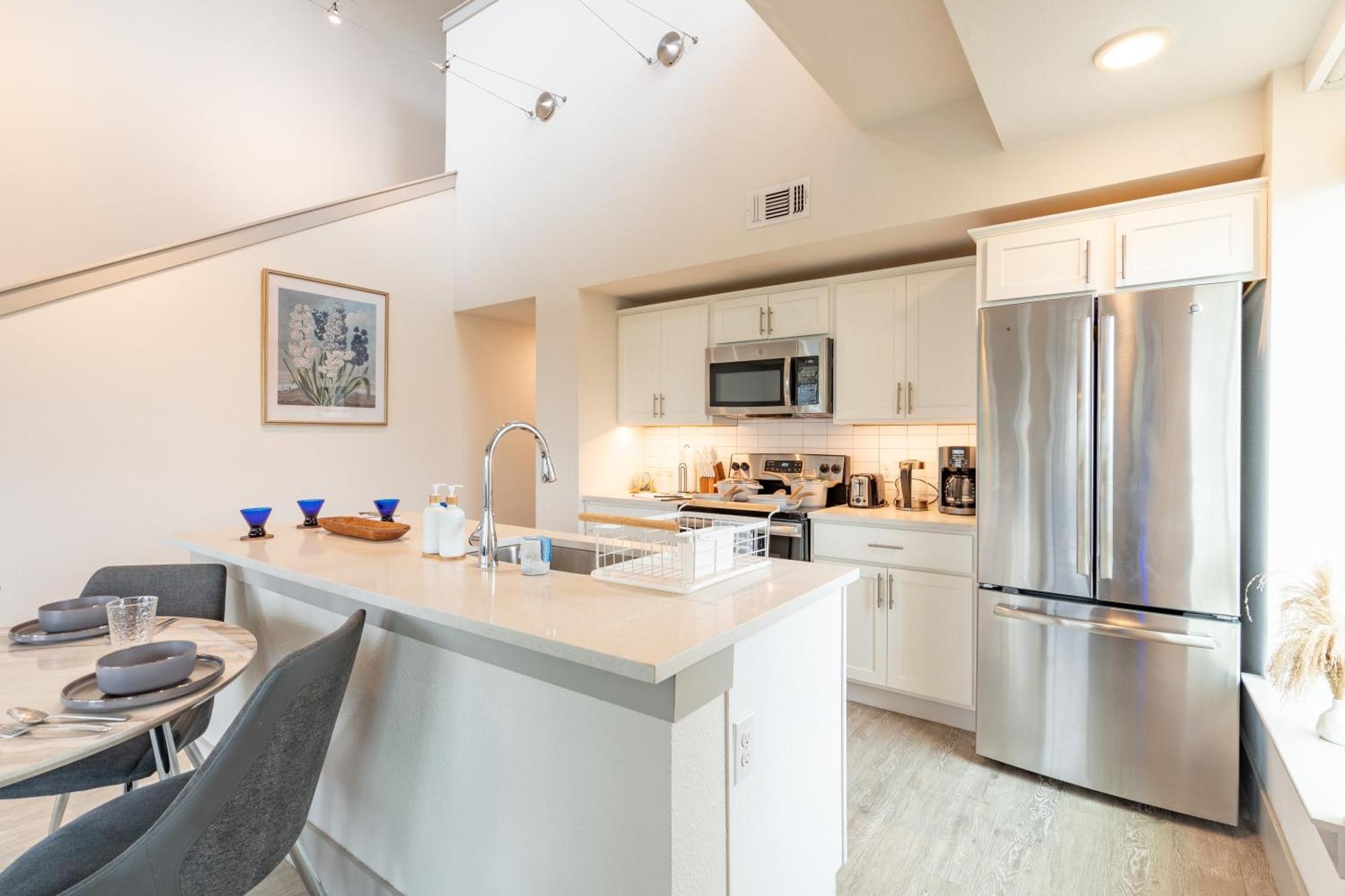 Riverwalk Penthouse Oasis W/Free Parking Gym Pool 샌안토니오 외부 사진