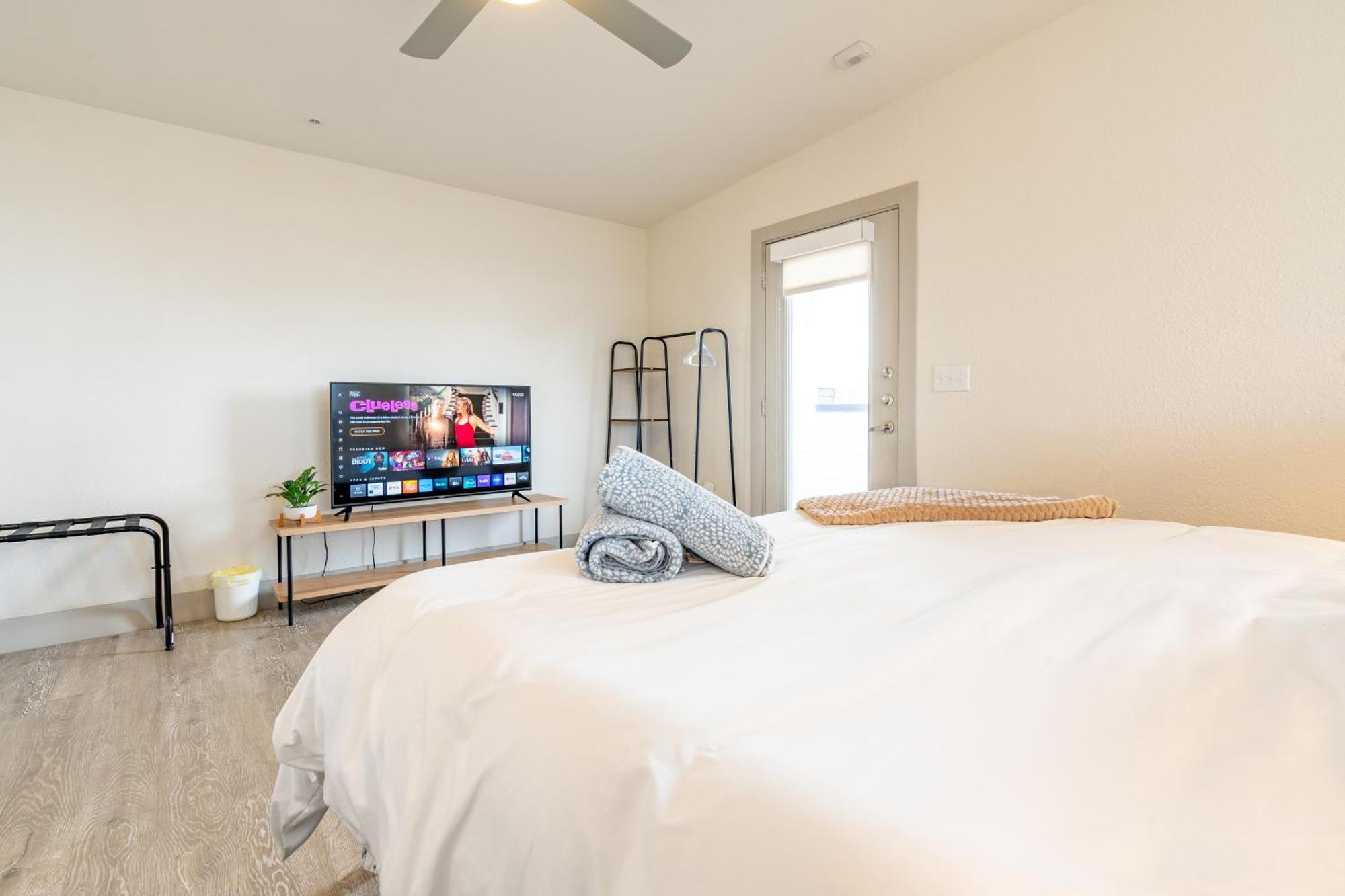 Riverwalk Penthouse Oasis W/Free Parking Gym Pool 샌안토니오 외부 사진