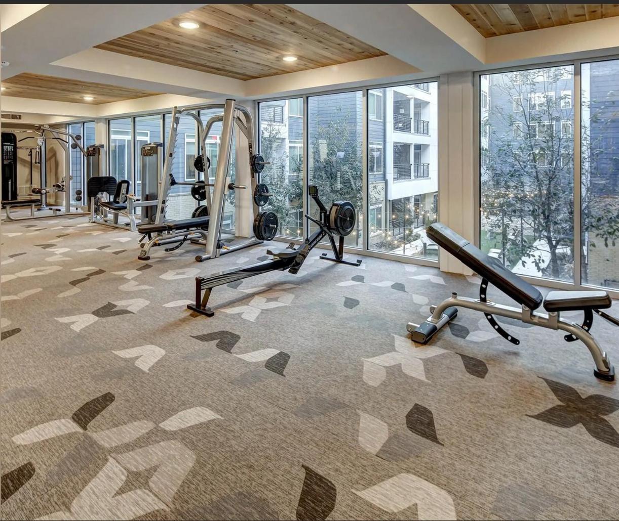 Riverwalk Penthouse Oasis W/Free Parking Gym Pool 샌안토니오 외부 사진